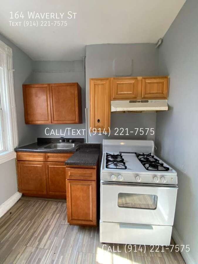 164 Waverly St - Photo 6 of 7