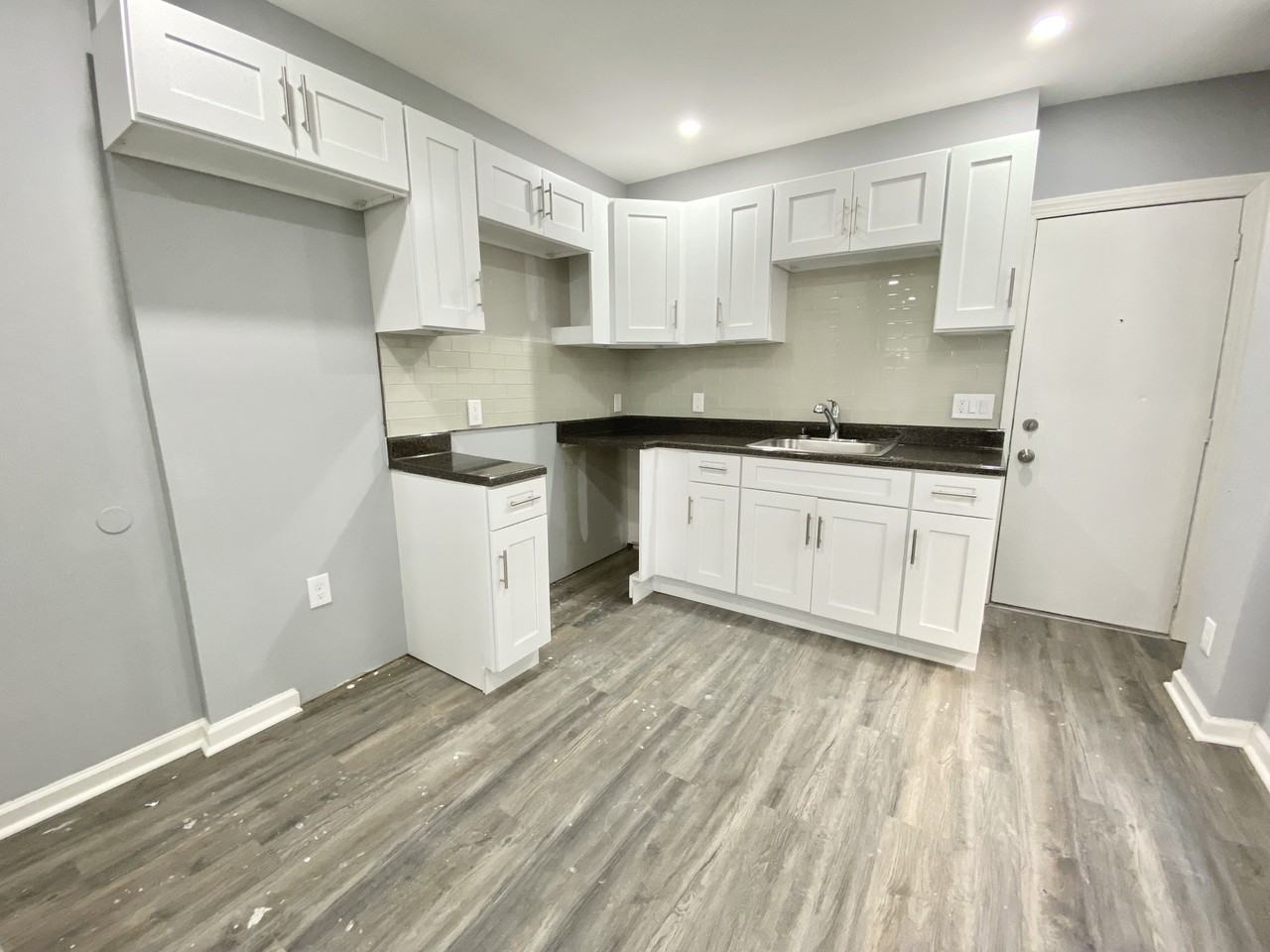 2544 N Natrona St - Photo 4 of 11