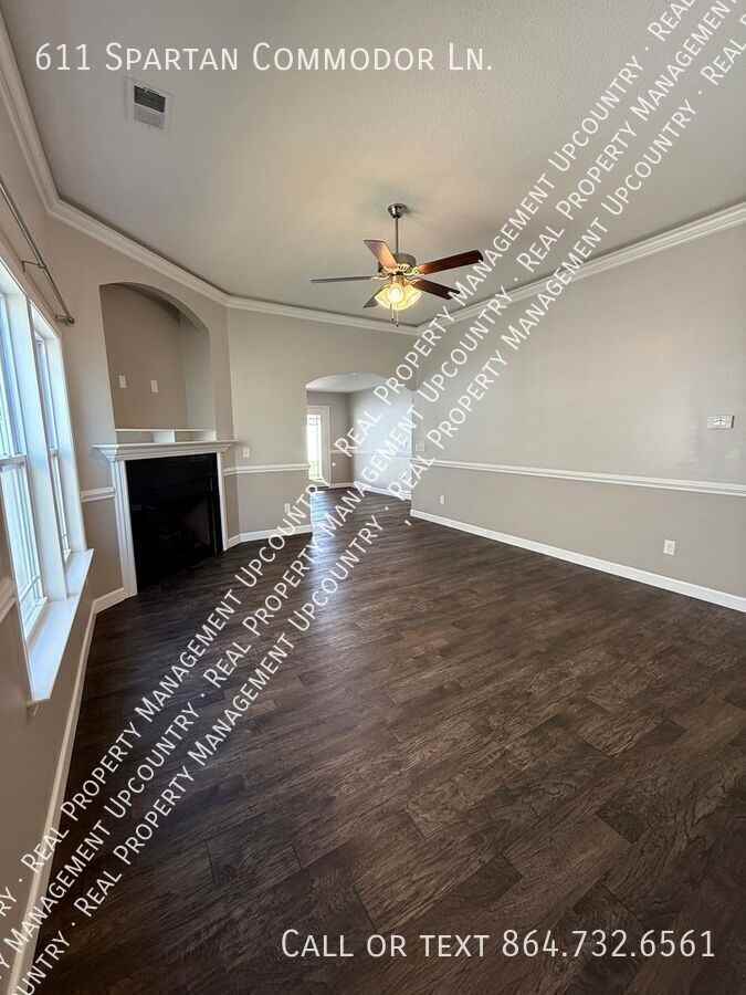 611 Spartan Commodor Ln - Photo 3 of 21