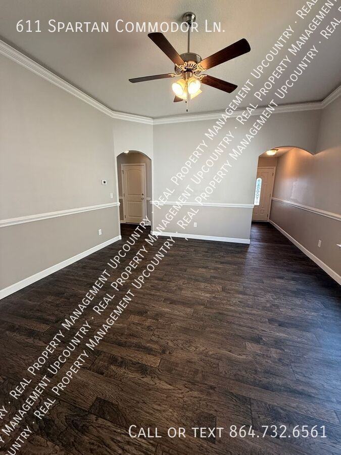 611 Spartan Commodor Ln - Photo 4 of 21