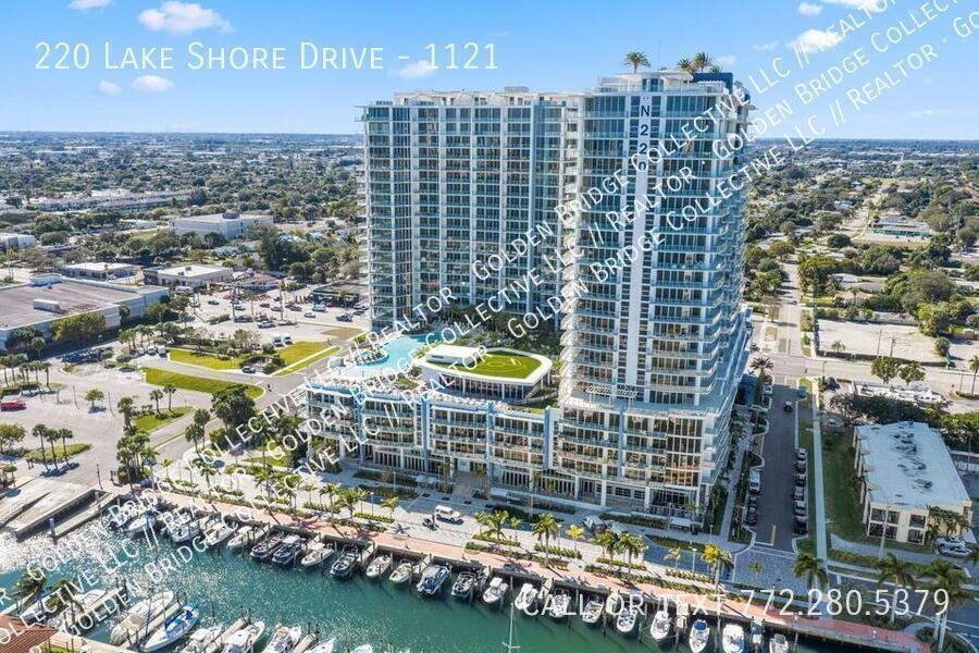 220 Lake Shore Dr #1121