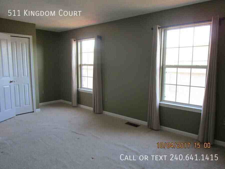 511 Kingdom Ct - Photo 7 of 19