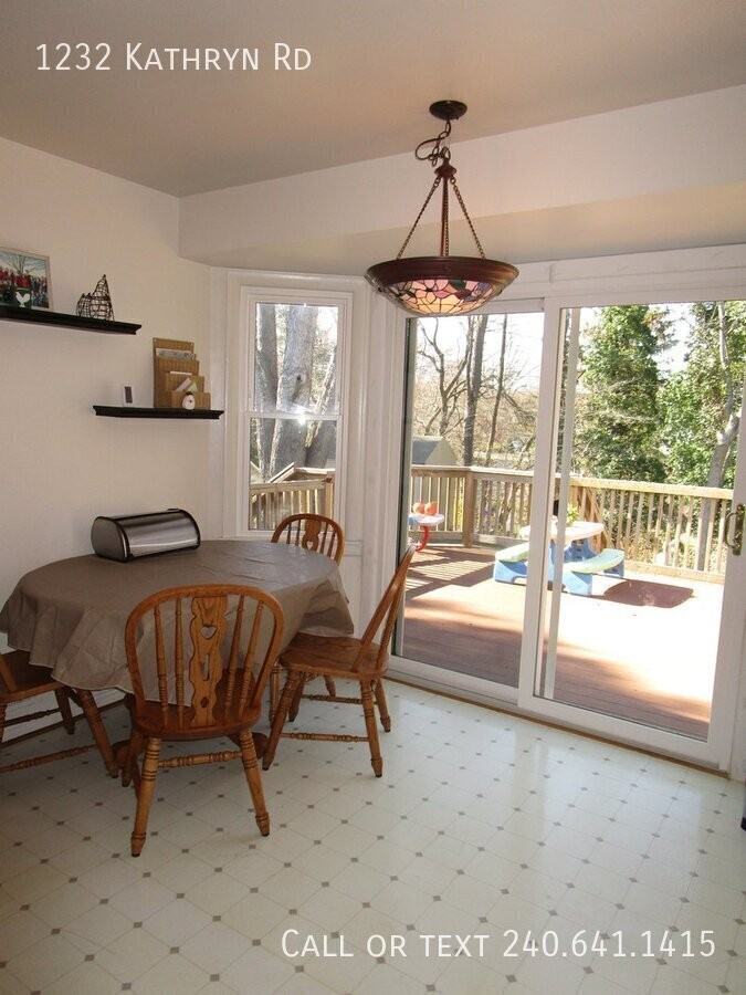 1232 Kathryn Rd - Photo 6 of 15