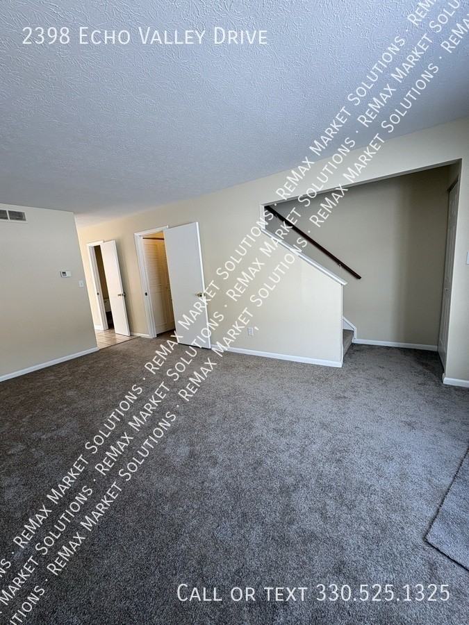 2398 Echo Valley Dr - Photo 5 of 13