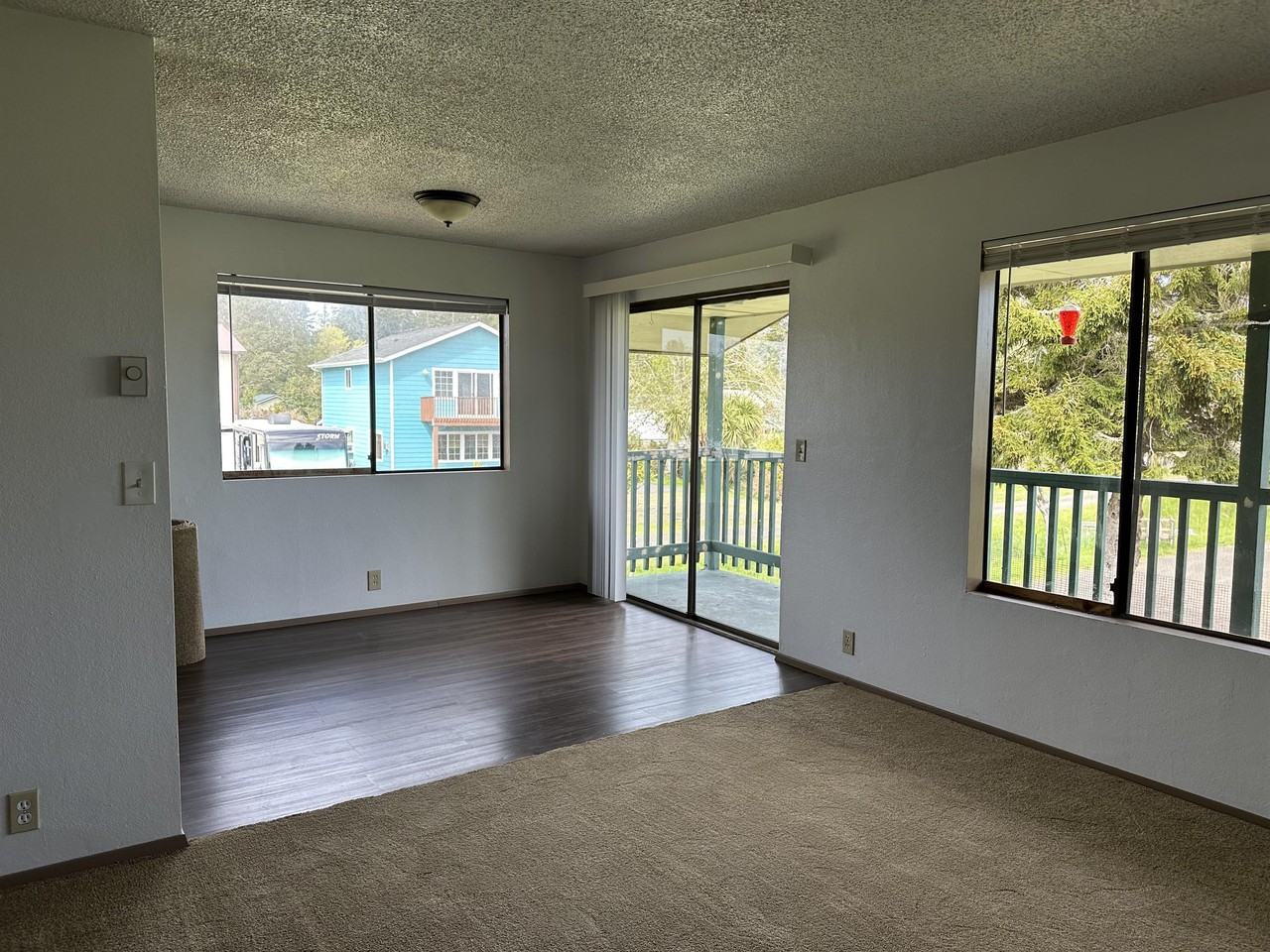 N Ocosta Street (618) - Photo 5 of 16