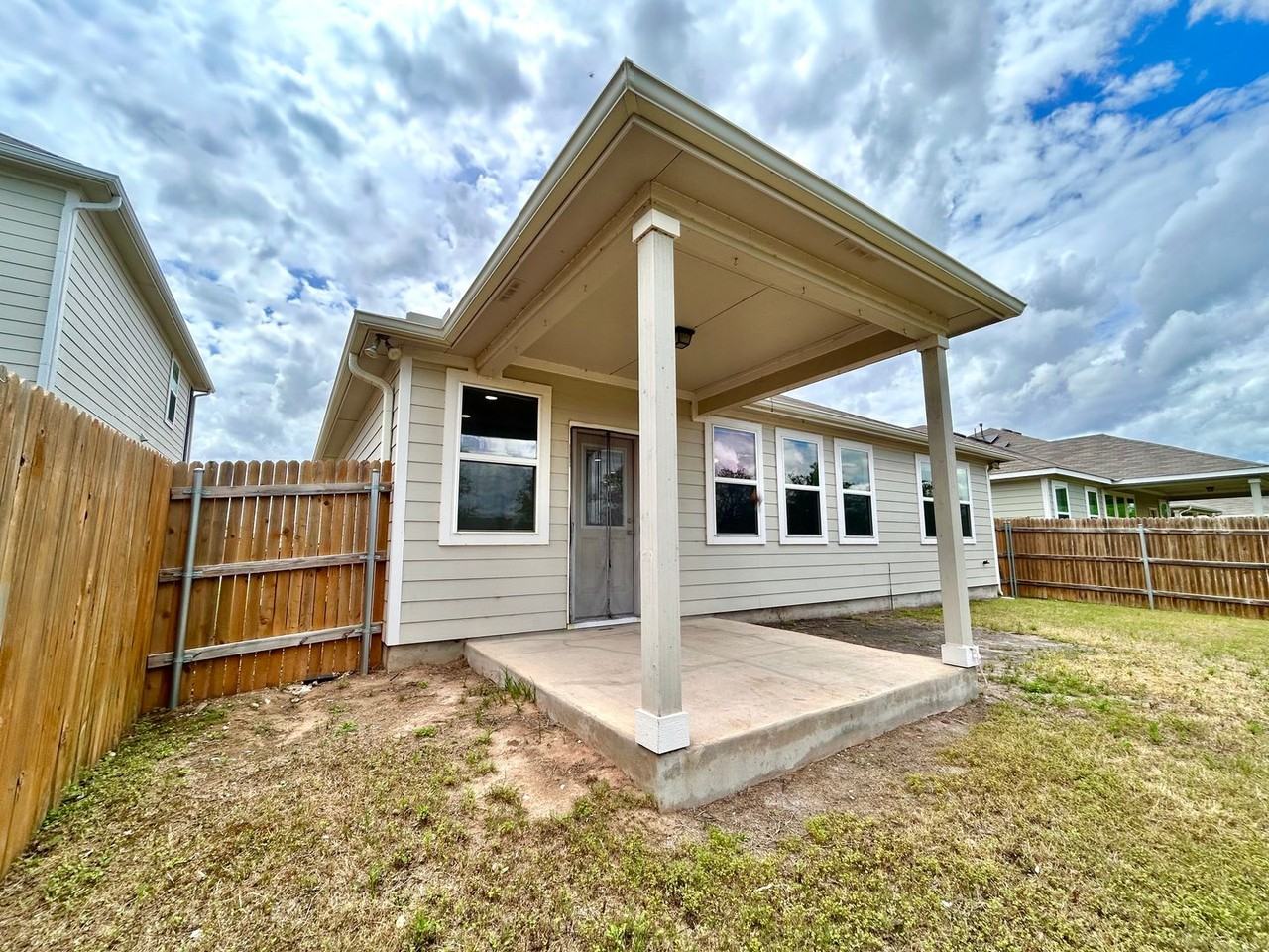 12012 Saddle Rock Dr - Photo 3 of 28