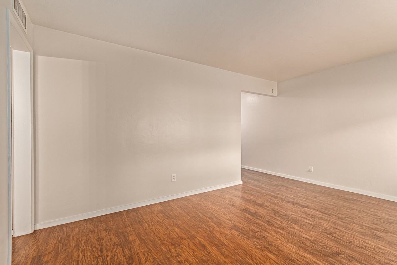 2012 S Granada Dr #C - Photo 7 of 50