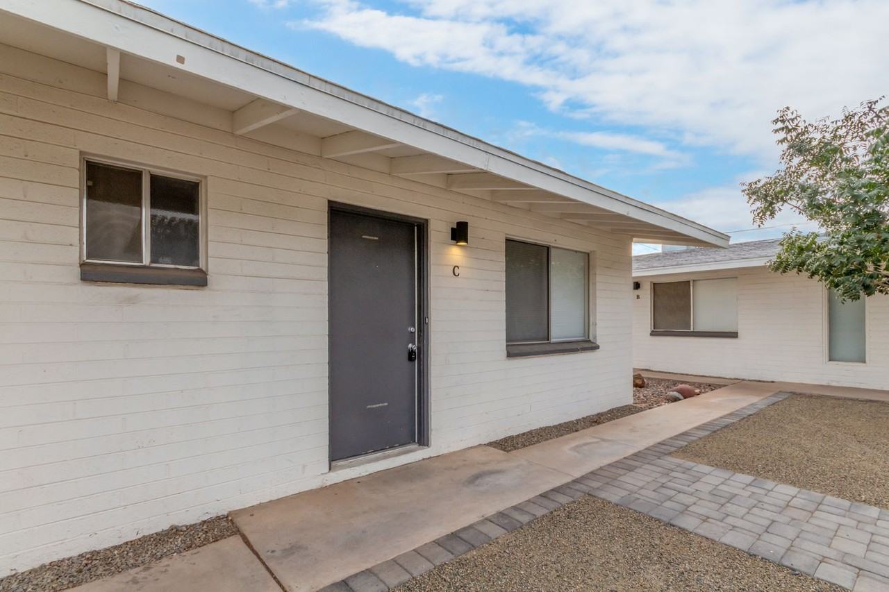 2012 S Granada Dr #D - Photo 3 of 50