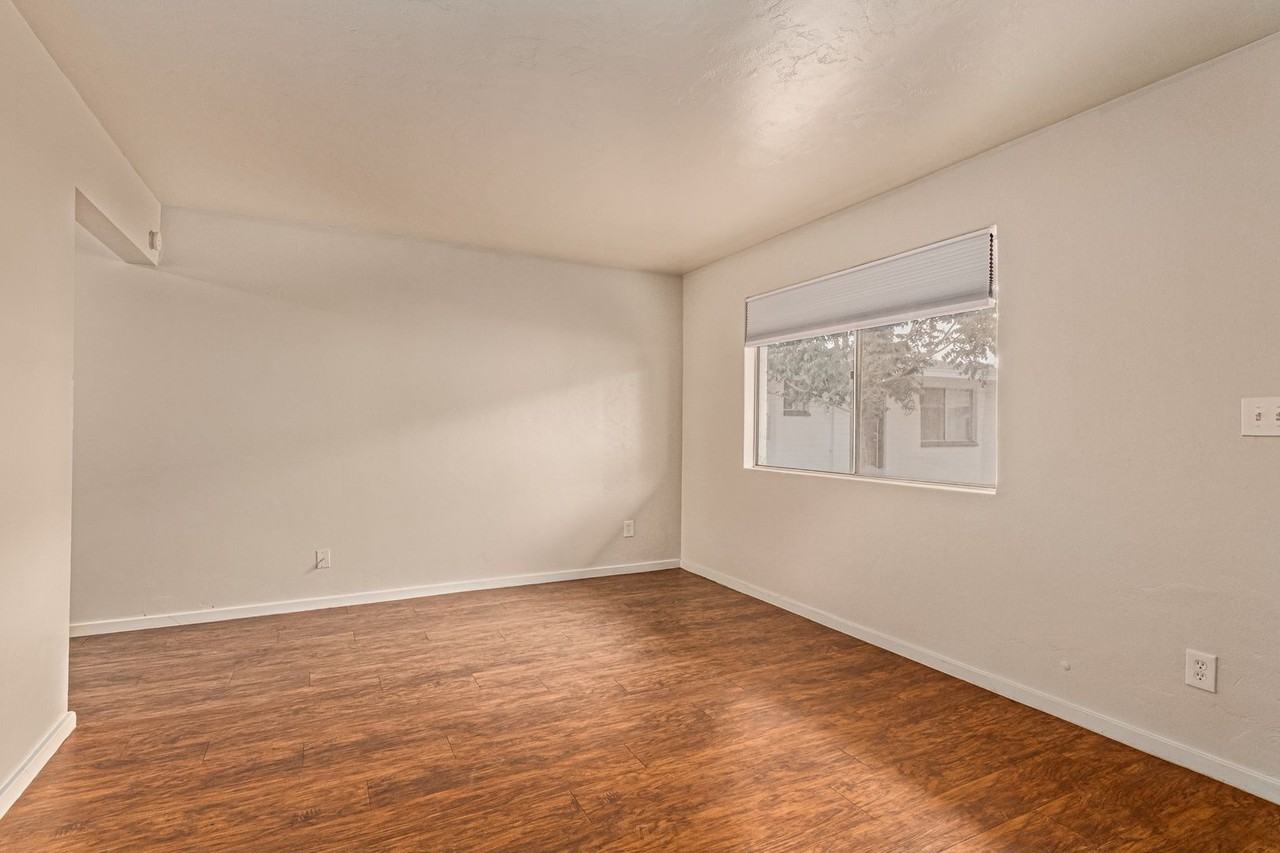 2012 S Granada Dr #D - Photo 6 of 50