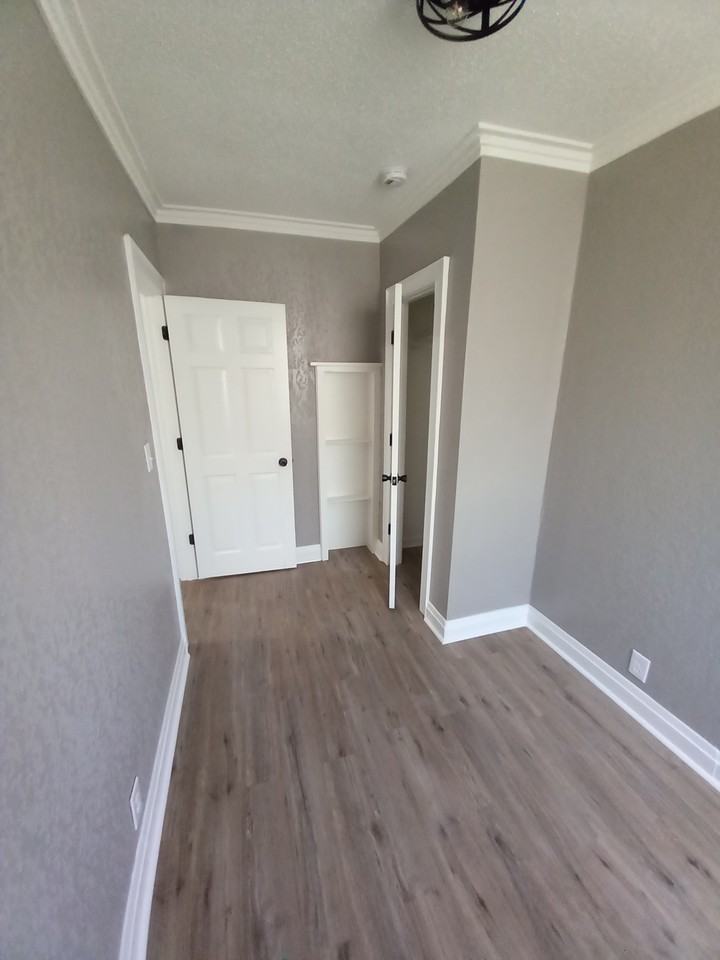 833 West 2nd Street - Photo 7 of 16