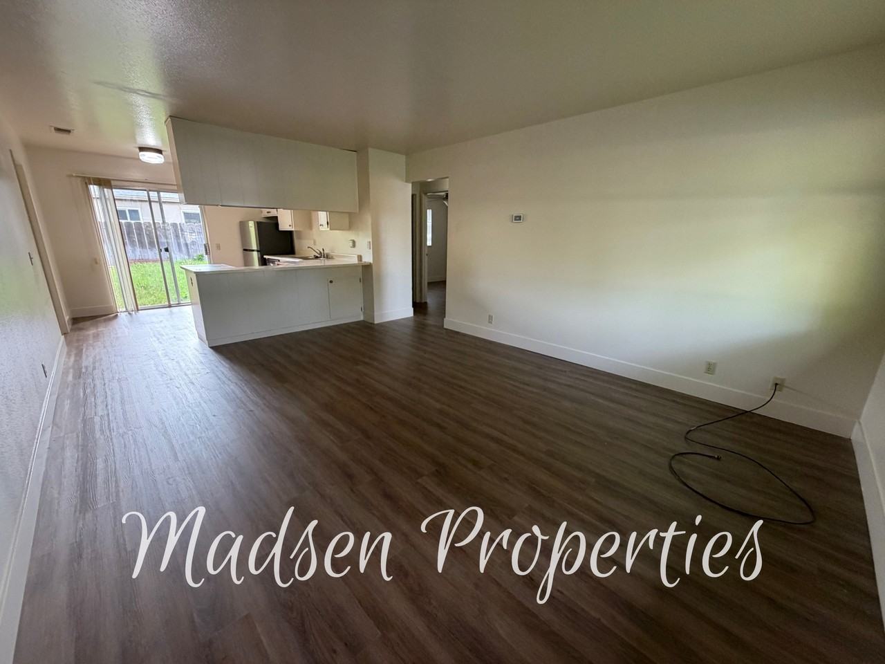 205 W Lassen Avenue - Photo 2 of 16