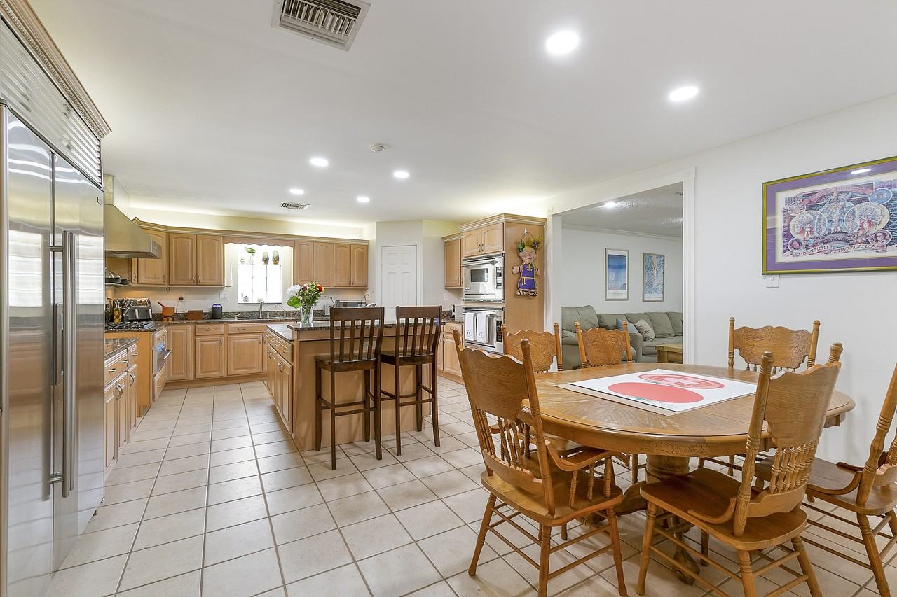 849 Rosa Avenue - Photo 3 of 30