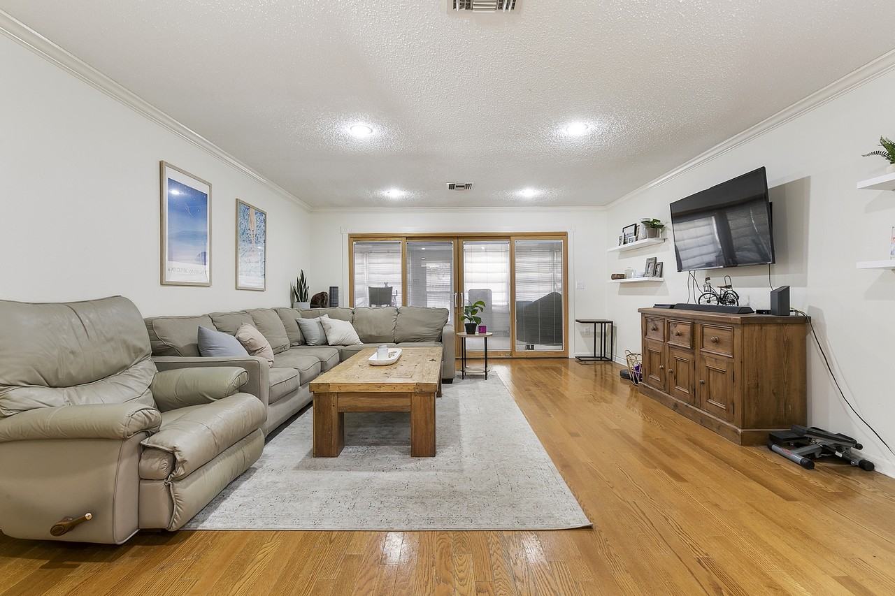 849 Rosa Avenue - Photo 6 of 30