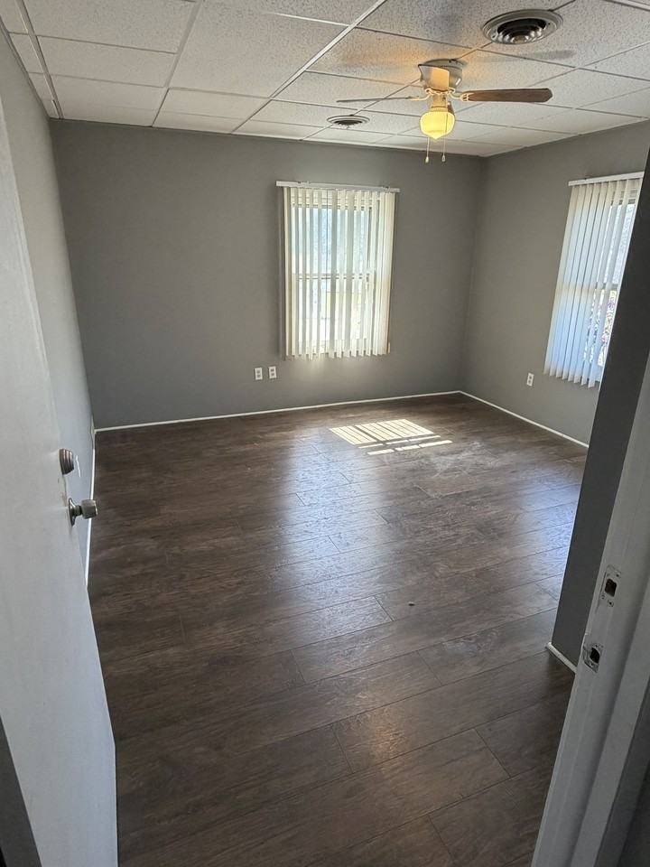 5301 Jonestown Road - Photo 4 of 7