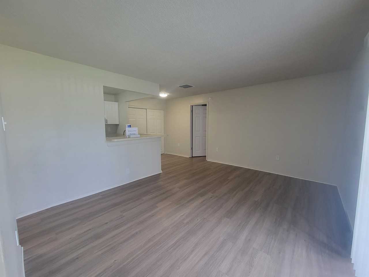 13-102 - Photo 4 of 8