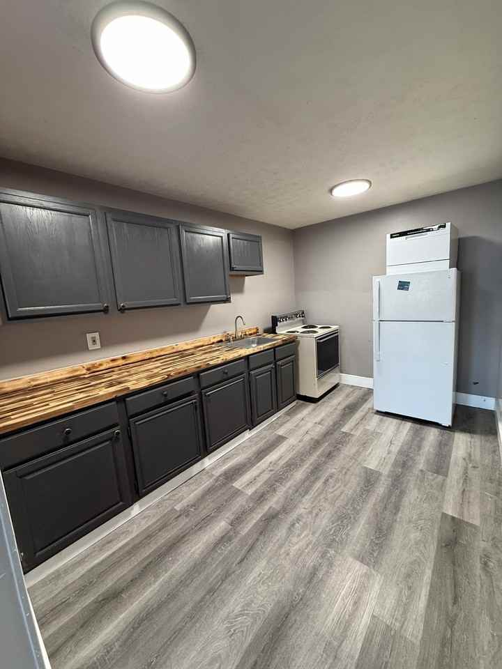 Riverside - Photo 6 of 35