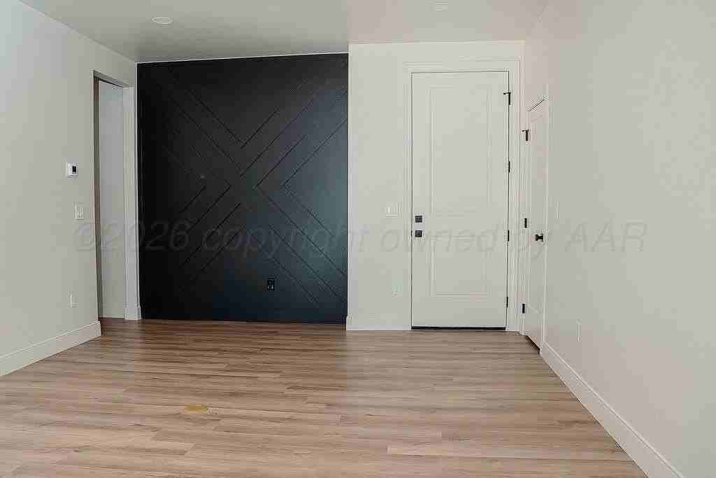 5512 Union Sq - Photo 6 of 34