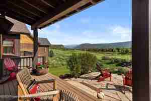 featured image of 4072 Crystal Bridge Dr