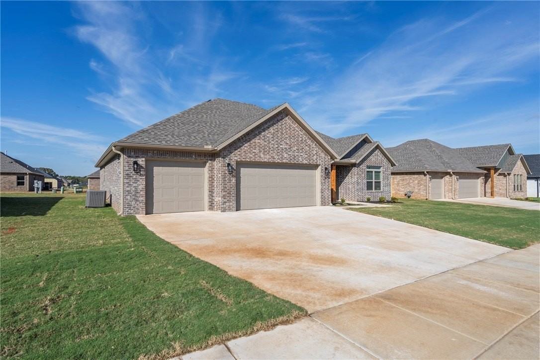 87 N Banner Ave - Photo 3 of 33