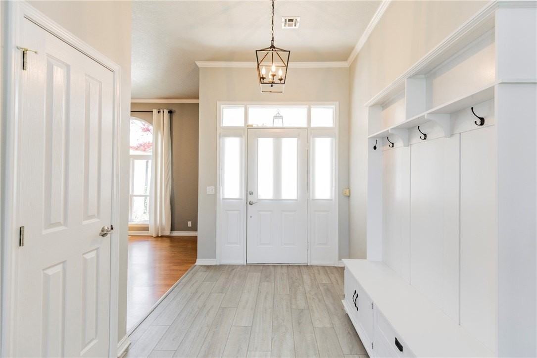 1261 Mount Hebron Rd - Photo 4 of 28