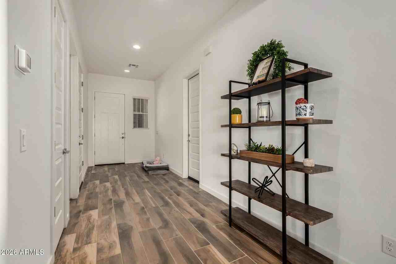 2968 E Lucky Horseshoe Ln - Photo 5 of 50