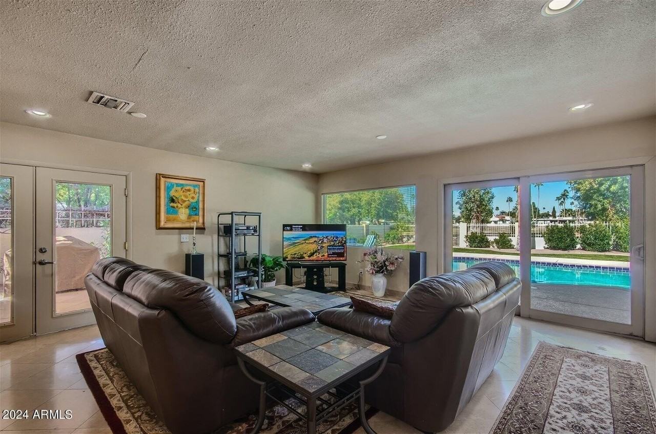 8012 E Via Campo - Photo 6 of 37
