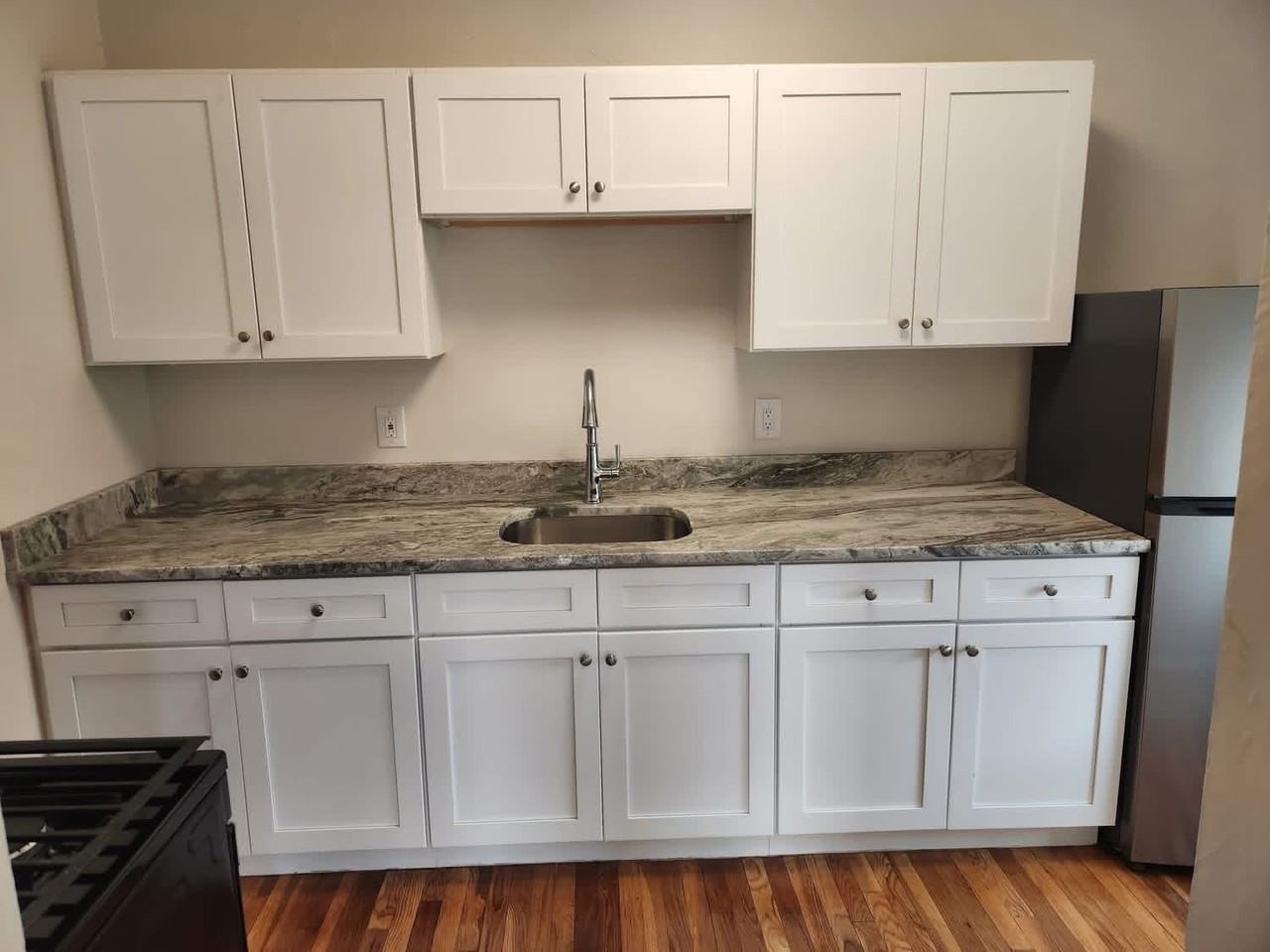 820 Park Avenue / Richards - Photo 2 of 6