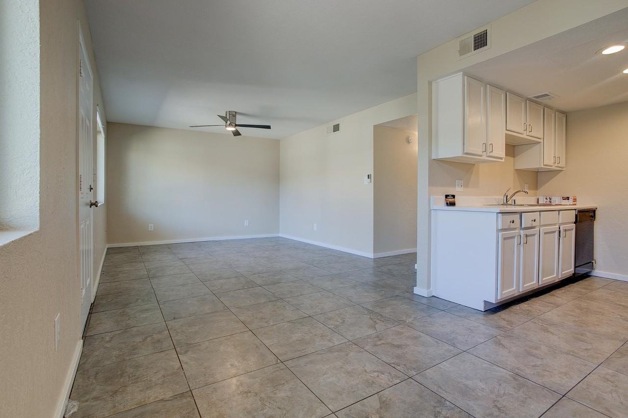 3402 N 32nd St #129 - Photo 6 of 33