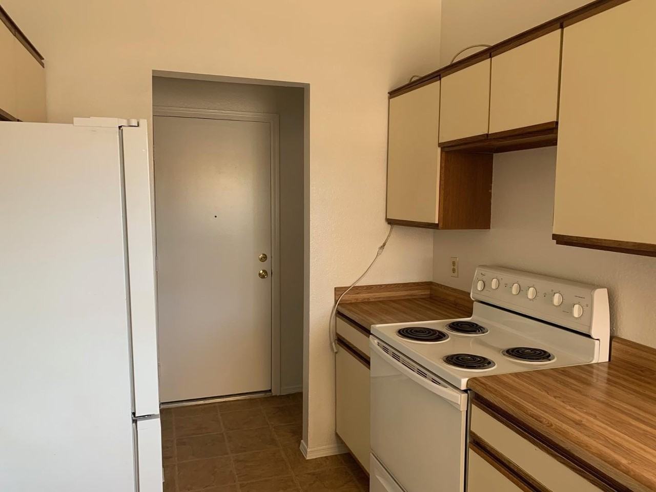 8135 W Krall St - Photo 3 of 21