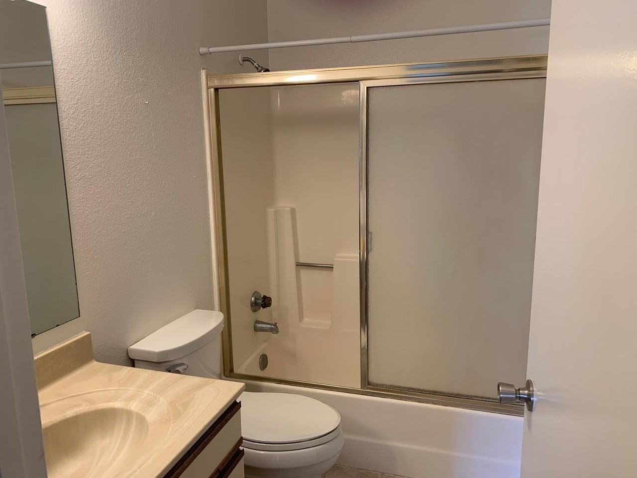 8135 W Krall St - Photo 6 of 21