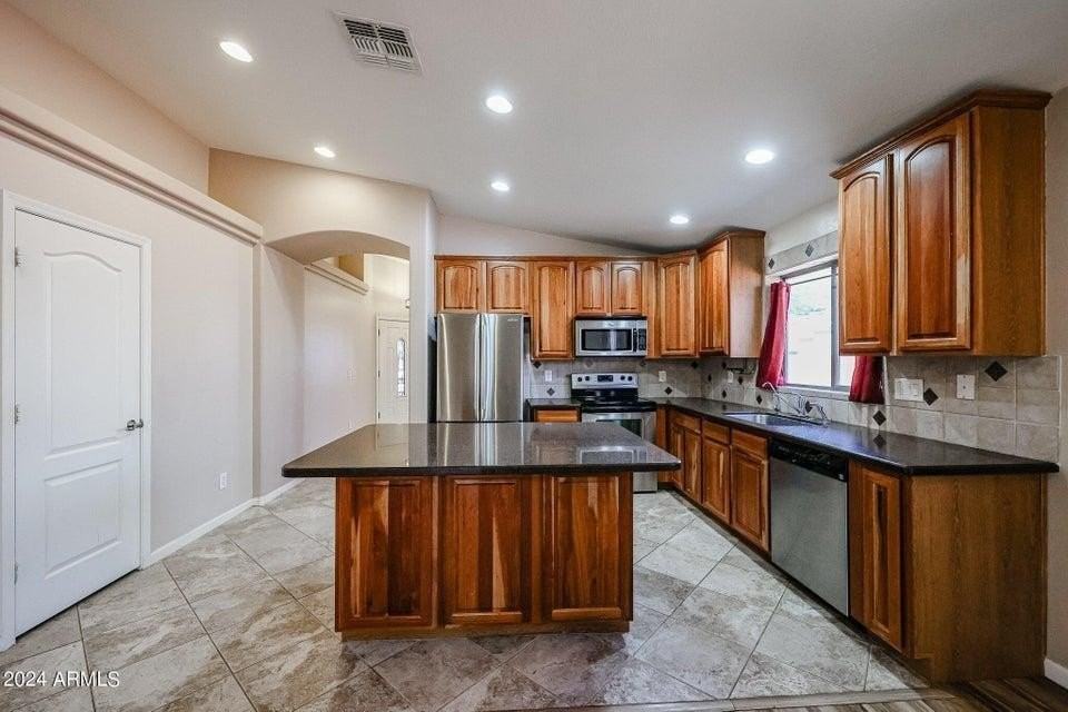 3974 N Dead Wood Dr - Photo 7 of 30