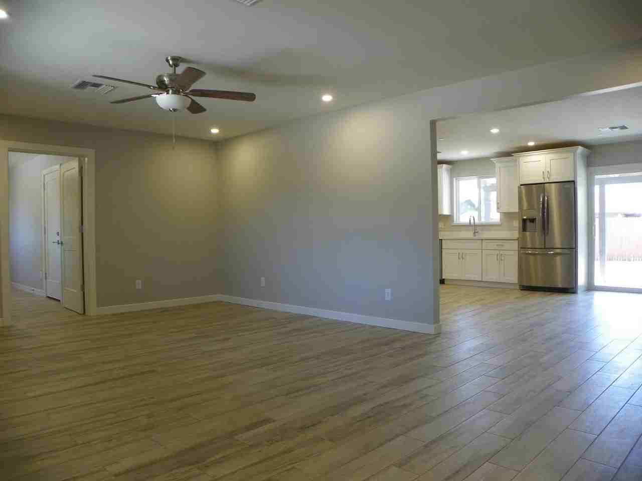 8337 E Meadowbrook Ave - Photo 2 of 25