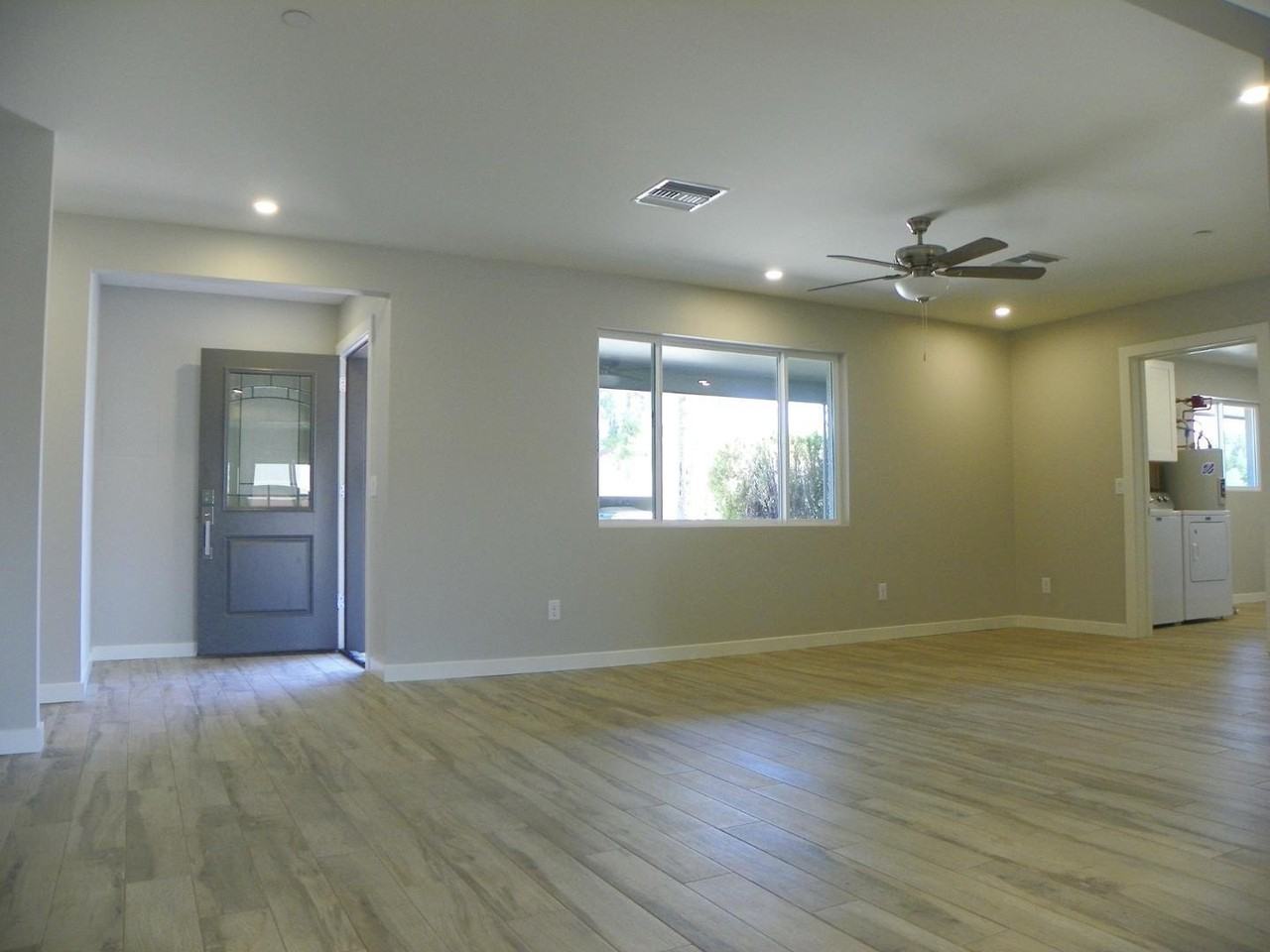 8337 E Meadowbrook Ave - Photo 3 of 25