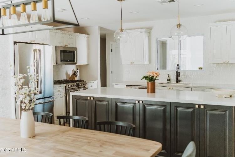 8737 E Rose Ln - Photo 4 of 25