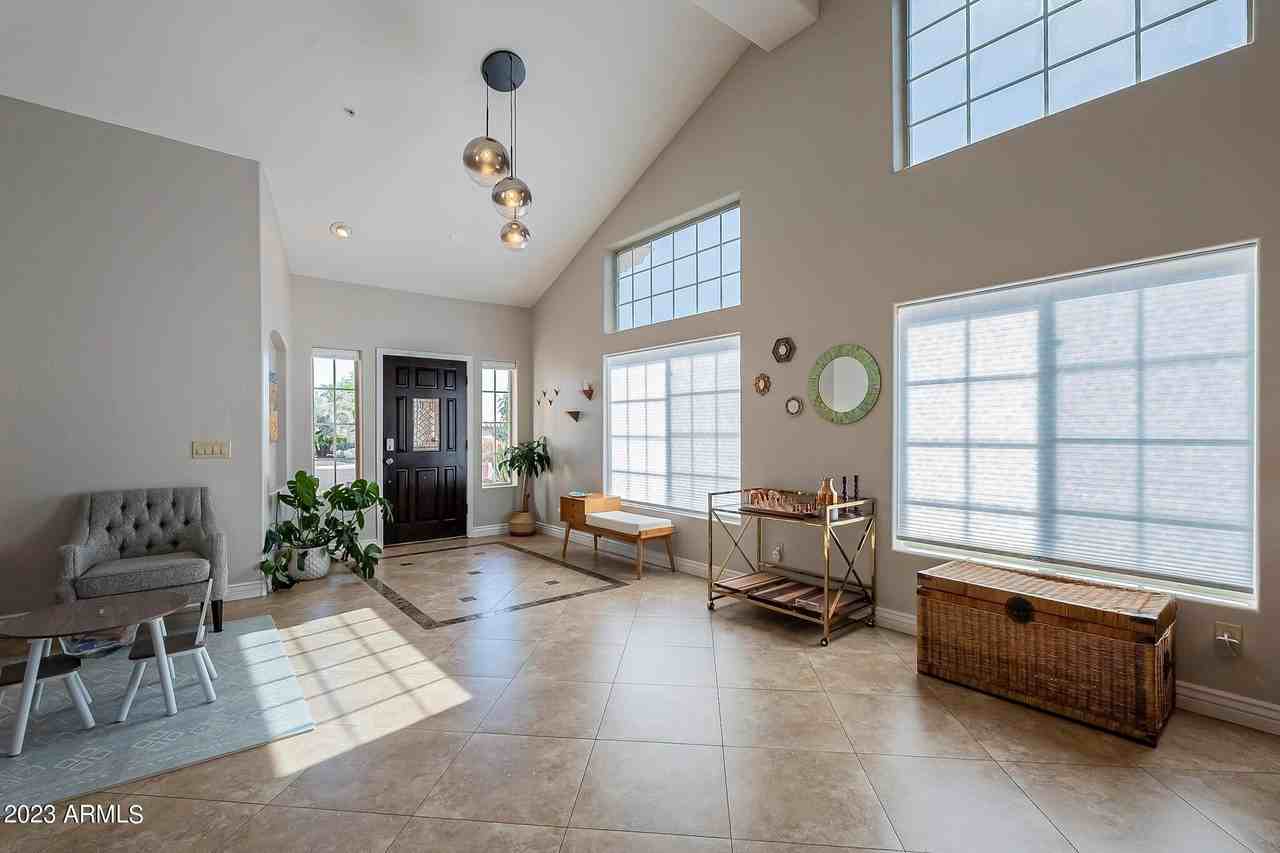 10875 N 118th Way - Photo 3 of 47