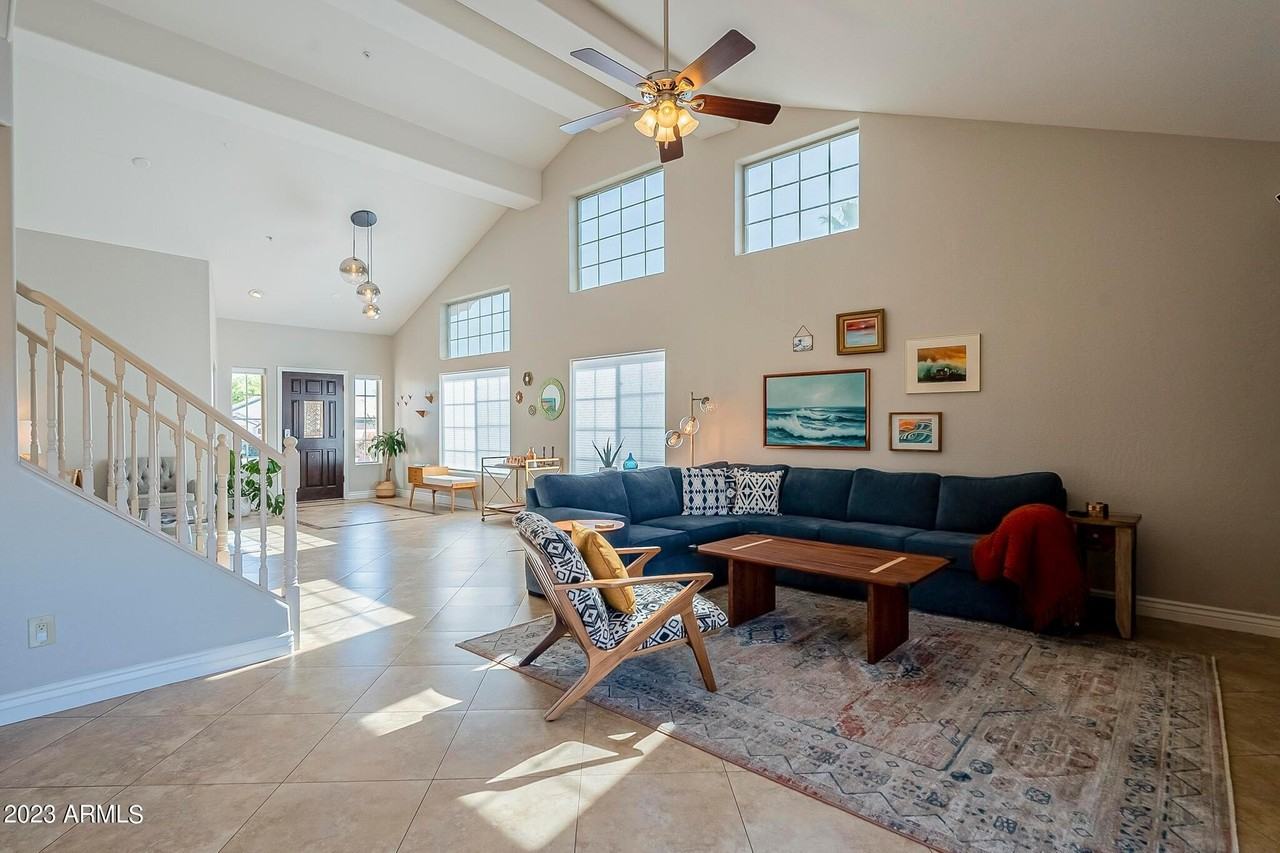 10875 N 118th Way - Photo 4 of 47