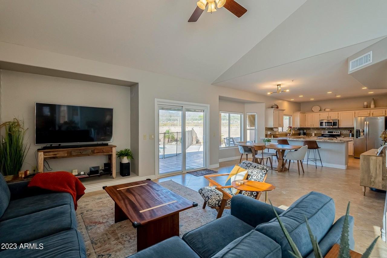 10875 N 118th Way - Photo 7 of 47