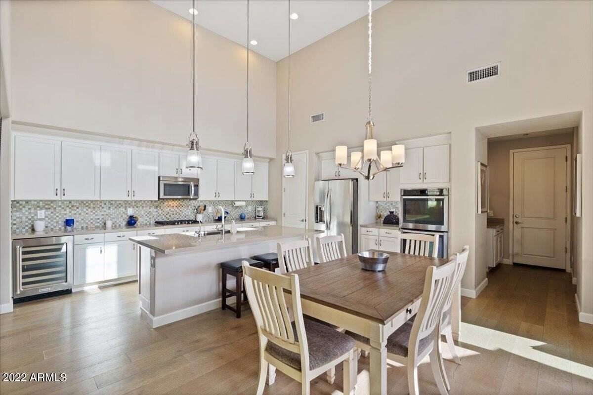 10082 E Bell Rd - Photo 5 of 25