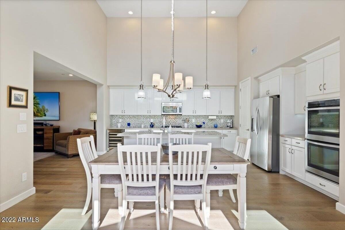 10082 E Bell Rd - Photo 6 of 25