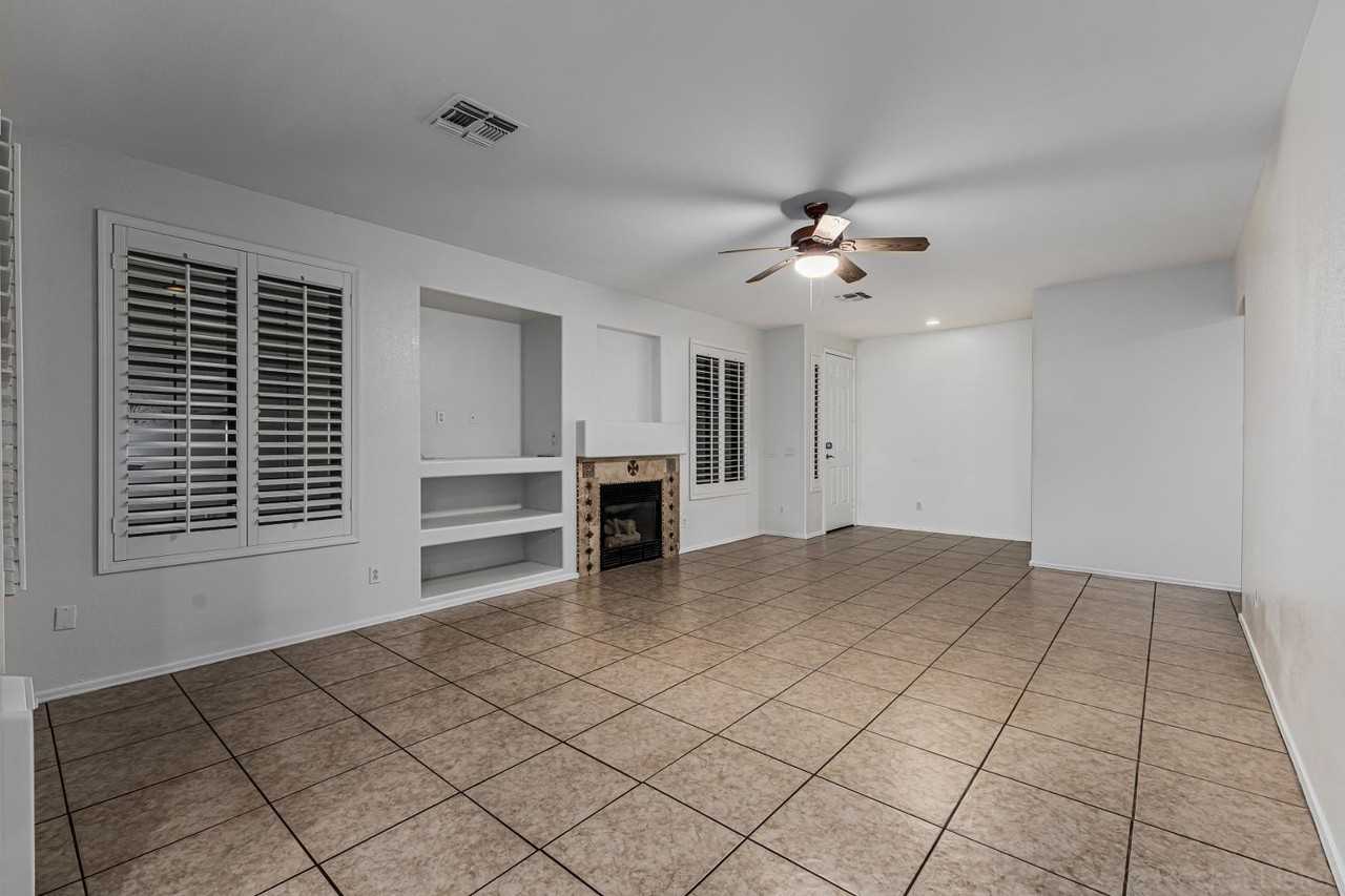 20944 N 94th Ln - Photo 4 of 45