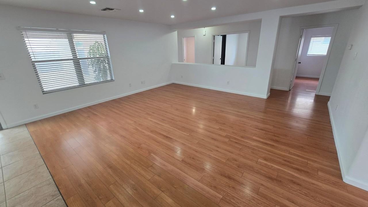 15537 W Gelding Dr - Photo 4 of 32