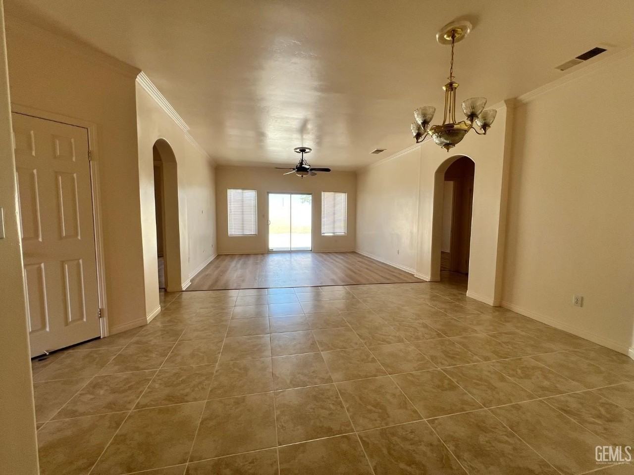 9908 Pavilion Dr - Photo 4 of 14