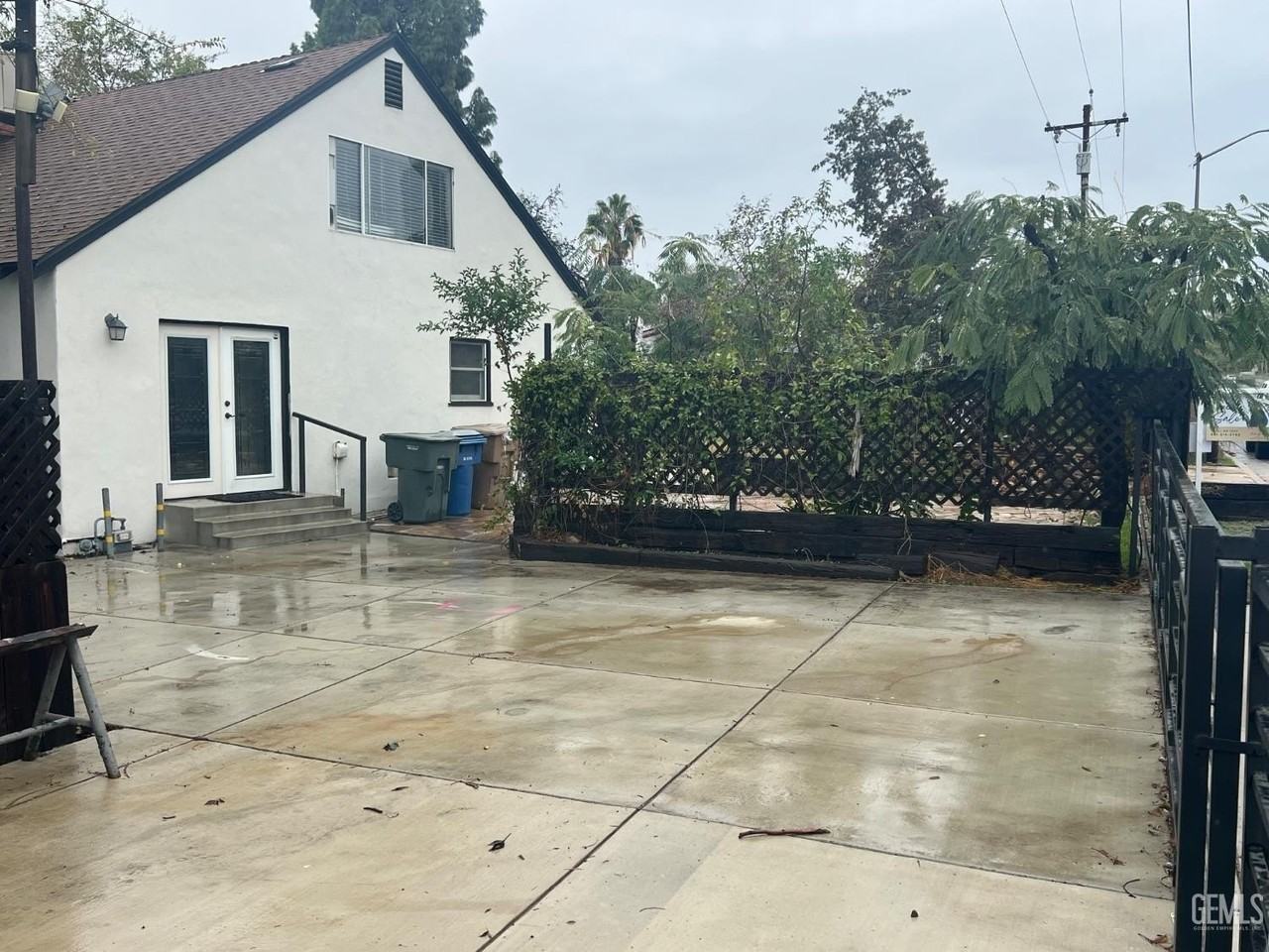 2820 Alta Vista Dr - Photo 2 of 16