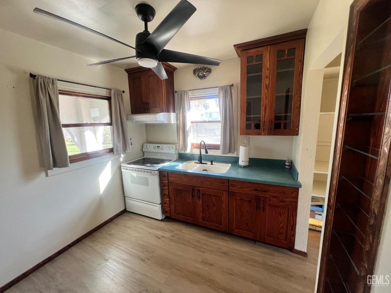 2820 Alta Vista Dr - Photo 5 of 16