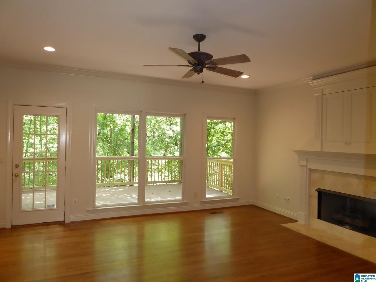 1040 Cole Cir - Photo 6 of 40