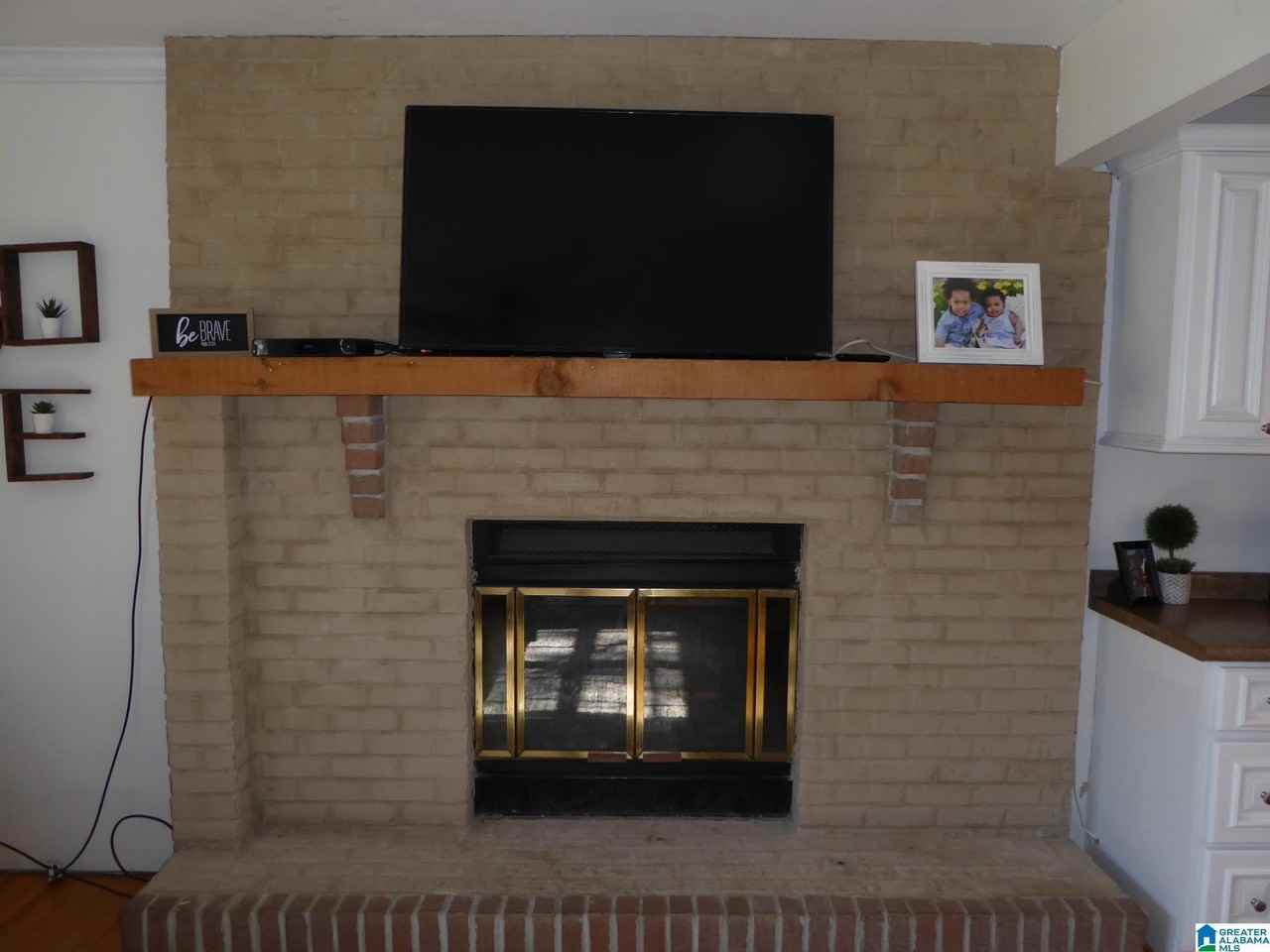 124 Venetian Way - Photo 7 of 49