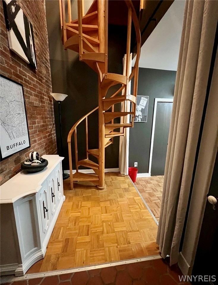 25 Whitney Pl #REAR - Photo 2 of 17