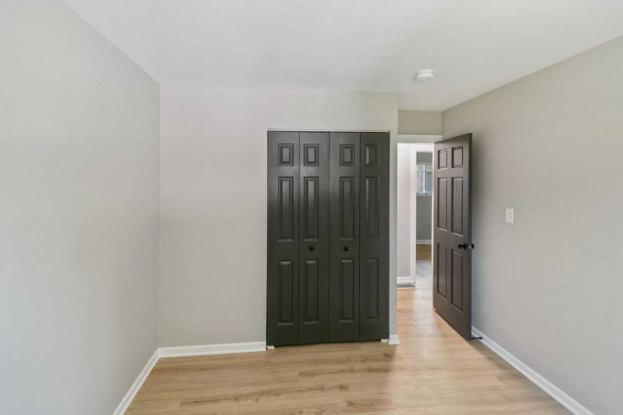 118 Windsor Ln, Glendale Heights, IL 60139 #1 - Photo 6 of 16