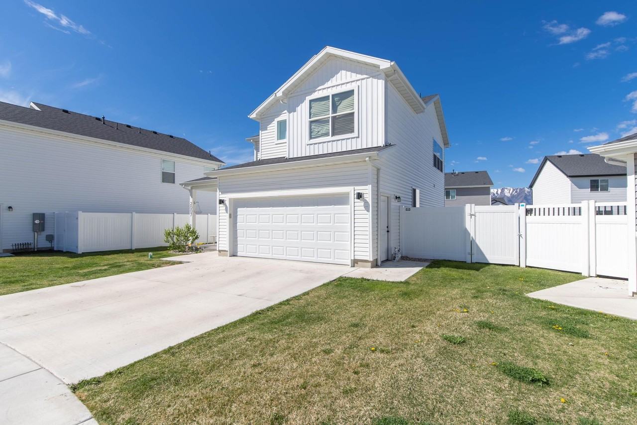 2007 Redtail Cir #1 - Photo 2 of 8