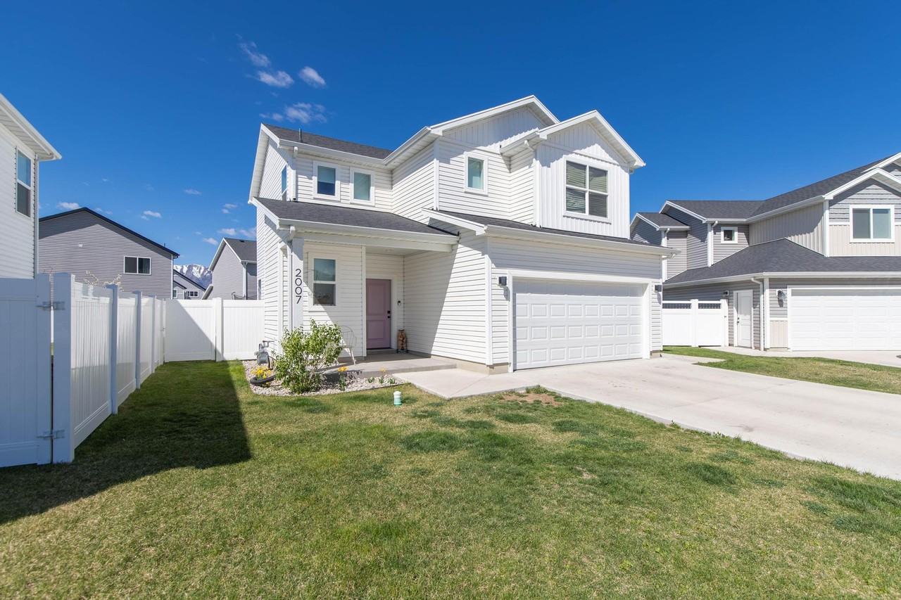 2007 Redtail Cir #1 - Photo 3 of 8